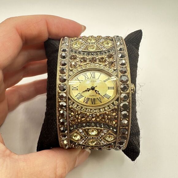 Heidi Daus "Divinely Deco" Art Deco, Crystal Watch, Cuff Bracelet! - Picture 1 of 10